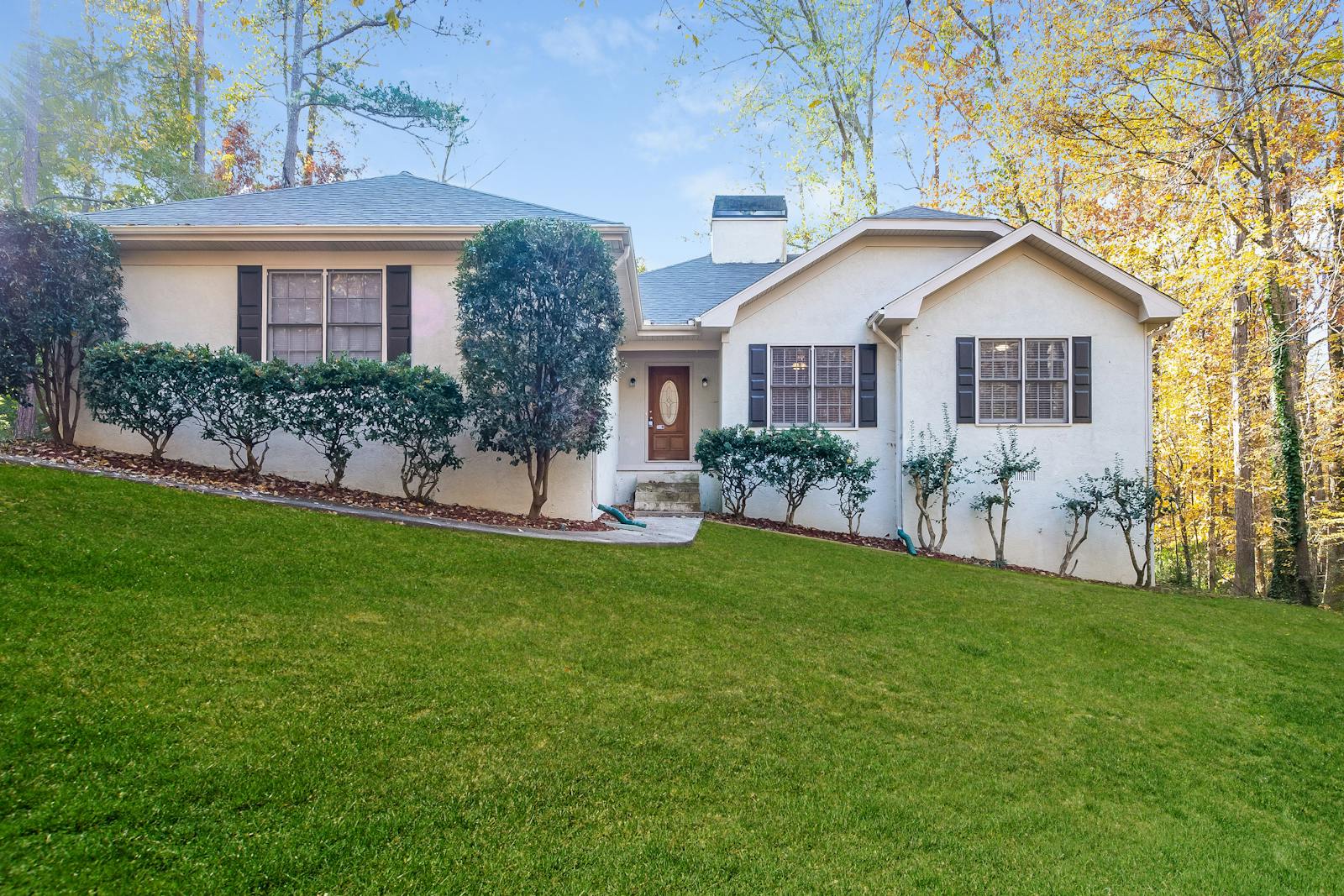 3851 Sundowner Ct SE, Conyers, GA 30094 Home for Rent 4 Beds, 2